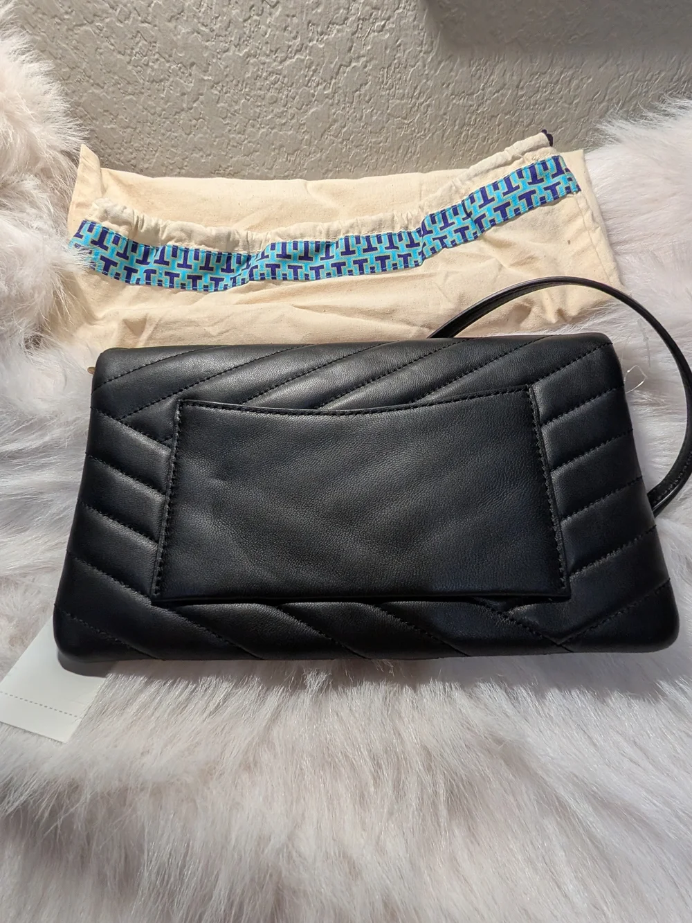 Tory Burch Black Quilted Leather Shoulder Bag - Picture 10 of 12